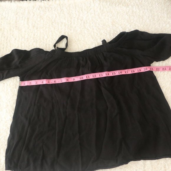 Heart & Hips Off The Shoulder Tunic - Picture 4 of 7